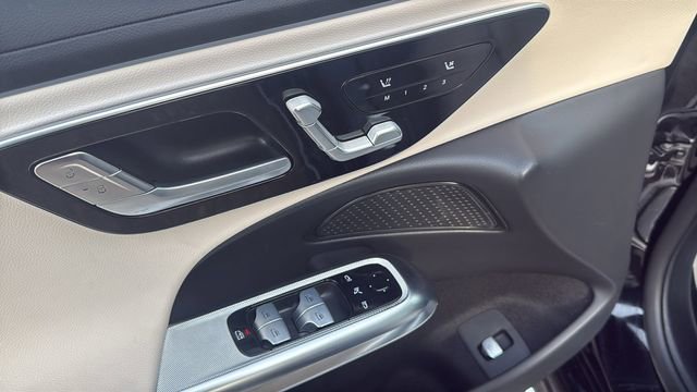 Certified 2025 Mercedes-Benz E 350 4MATIC Sedan image 23