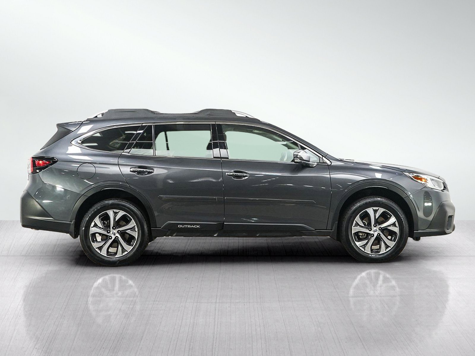 Used 2020 Subaru Outback Touring XT AWD/4WD image 6