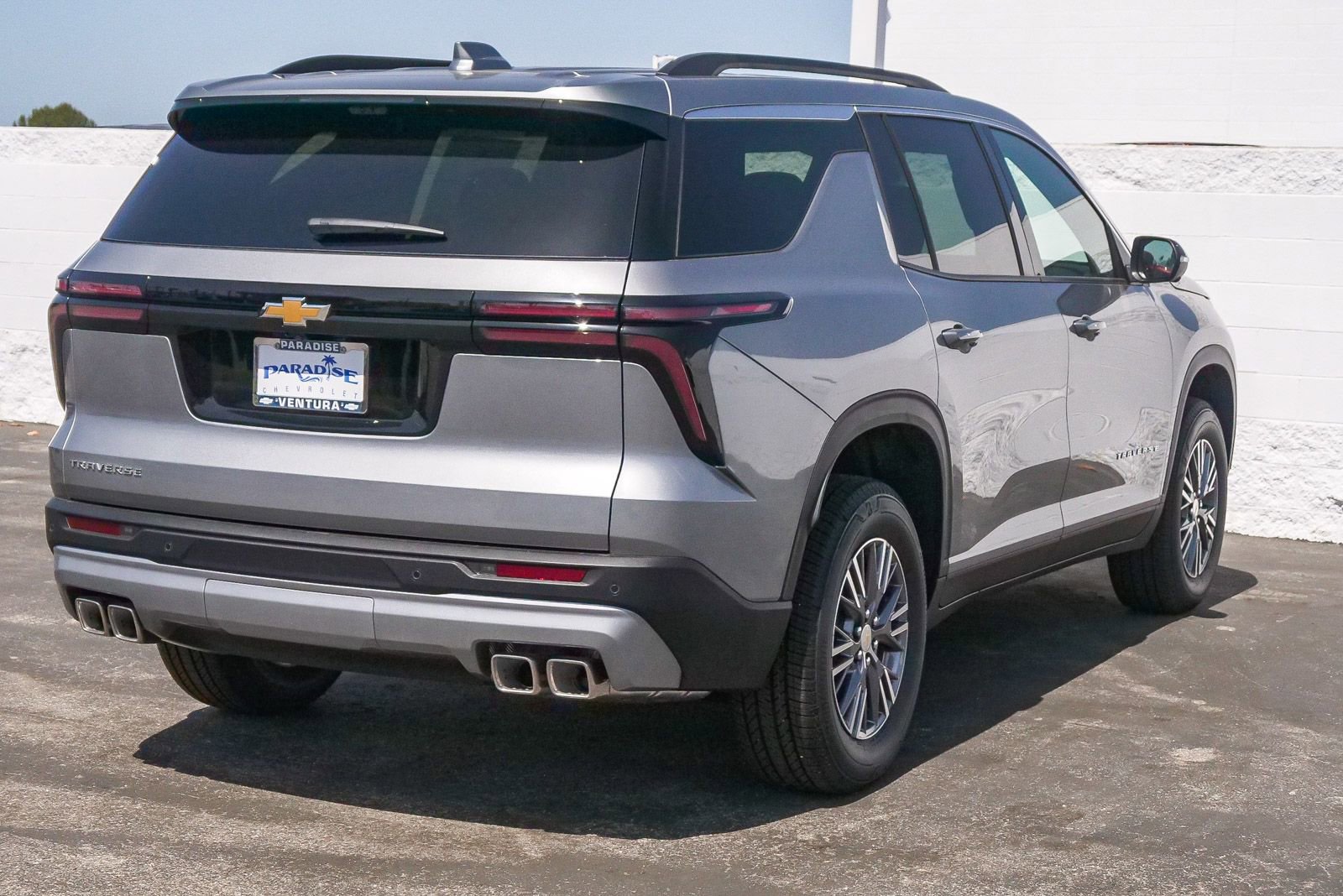 New 2026 Chevrolet Traverse LT w/ Driver Confidence Package FWD image 9