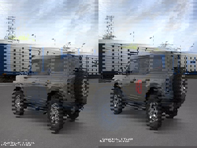 New 2025 Ford Bronco Badlands image 4
