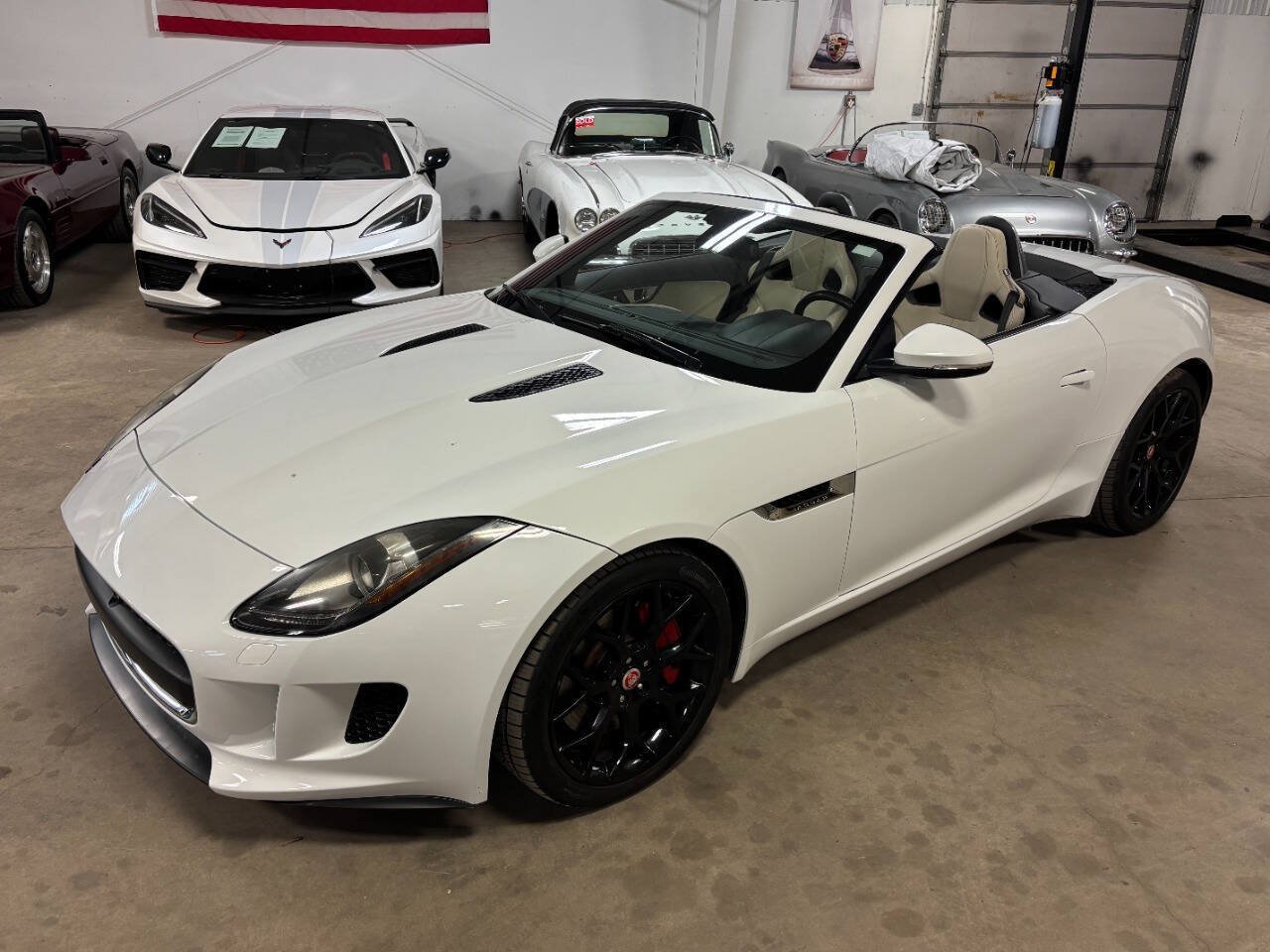Used 2014 Jaguar F-TYPE Convertible RWD image 33