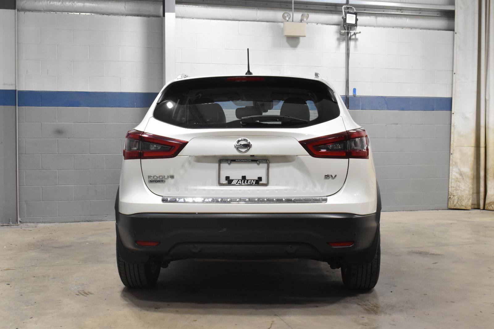 Used 2020 Nissan Rogue Sport SV w/ Technology Package FWD image 24