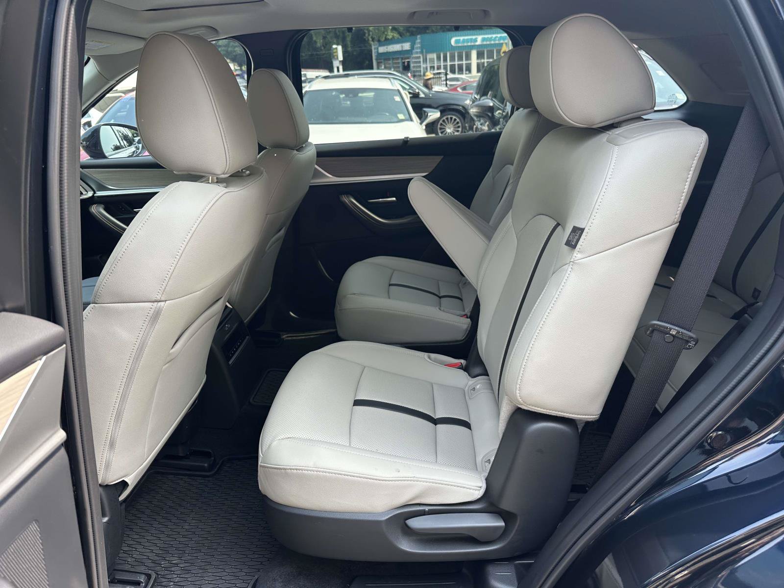 Used 2025 MAZDA CX-90 Plug-In Hybrid w/ Preferred AWD/4WD image 18