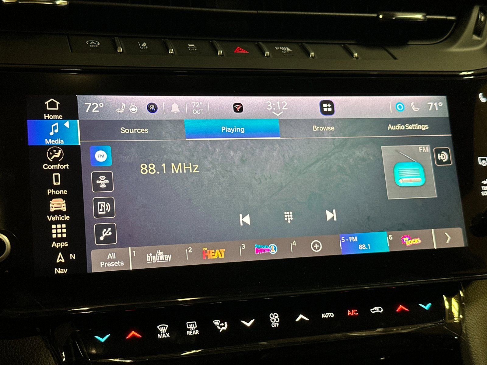 New 2026 Jeep Grand Cherokee Limited w/ Limited Altitude Package image 17