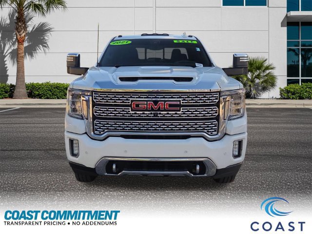 Used 2020 GMC Sierra 3500 Denali w/ Denali Ultimate Package AWD/4WD image 2
