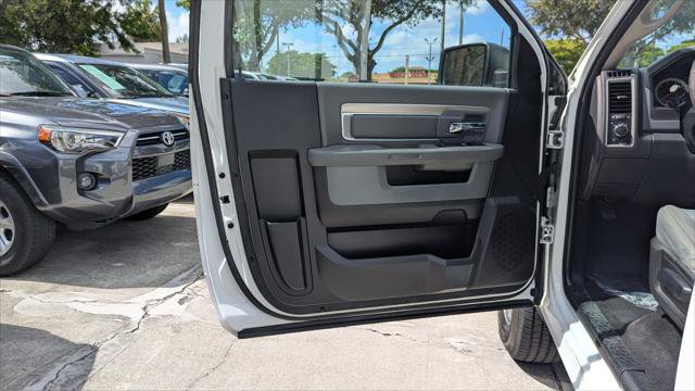 Used 2017 RAM 2500 Tradesman w/ Chrome Appearance Group image 9