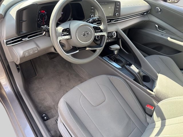 Used 2023 Hyundai Elantra SEL FWD image 10