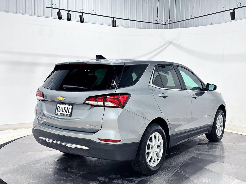 Used 2024 Chevrolet Equinox LT AWD/4WD image 11