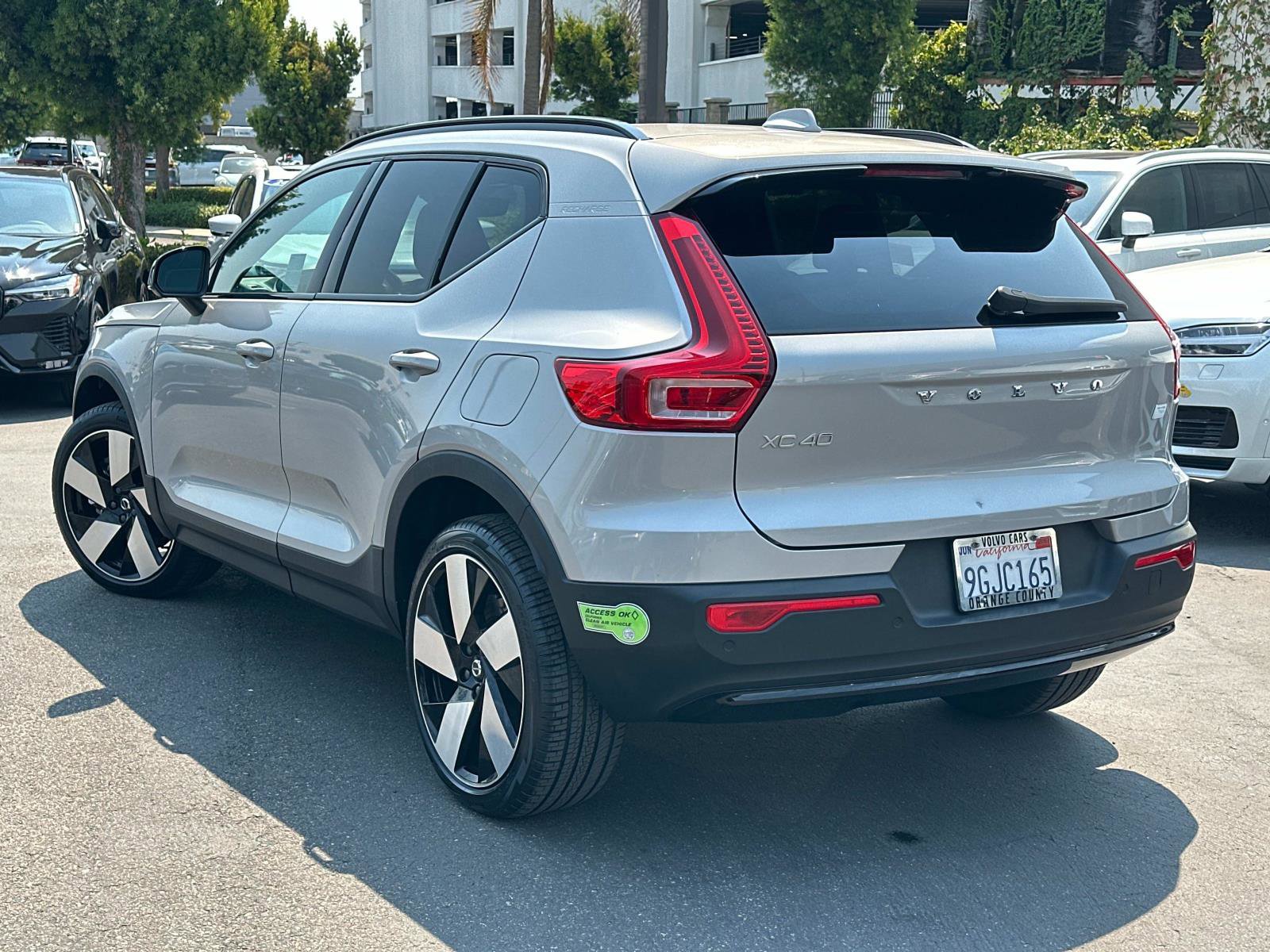 Certified 2023 Volvo XC40 Recharge Ultimate image 6