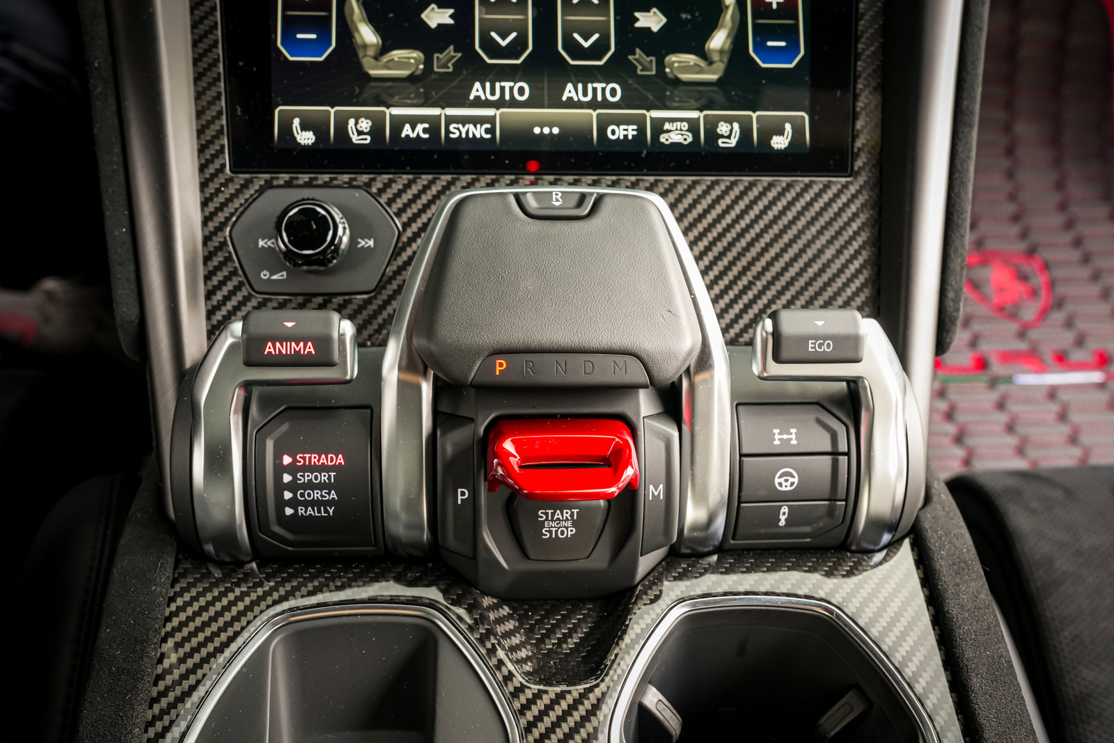 Used 2024 Lamborghini Urus Performante image 28