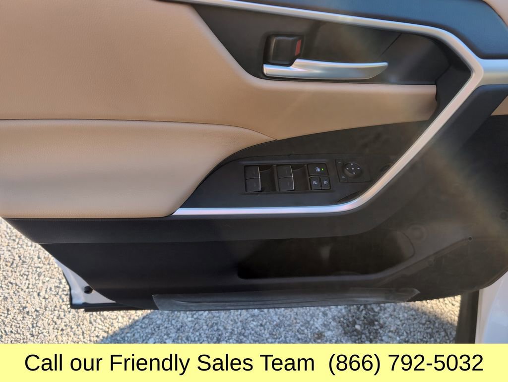 New 2025 Toyota RAV4 XLE w/ Convenience Package image 10