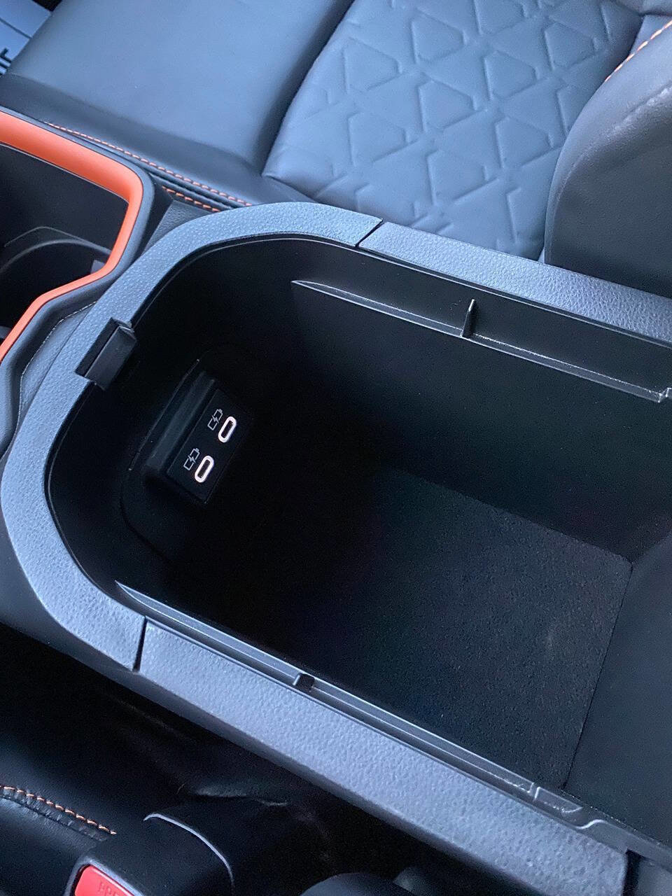 Used 2023 Toyota RAV4 Adventure image 40