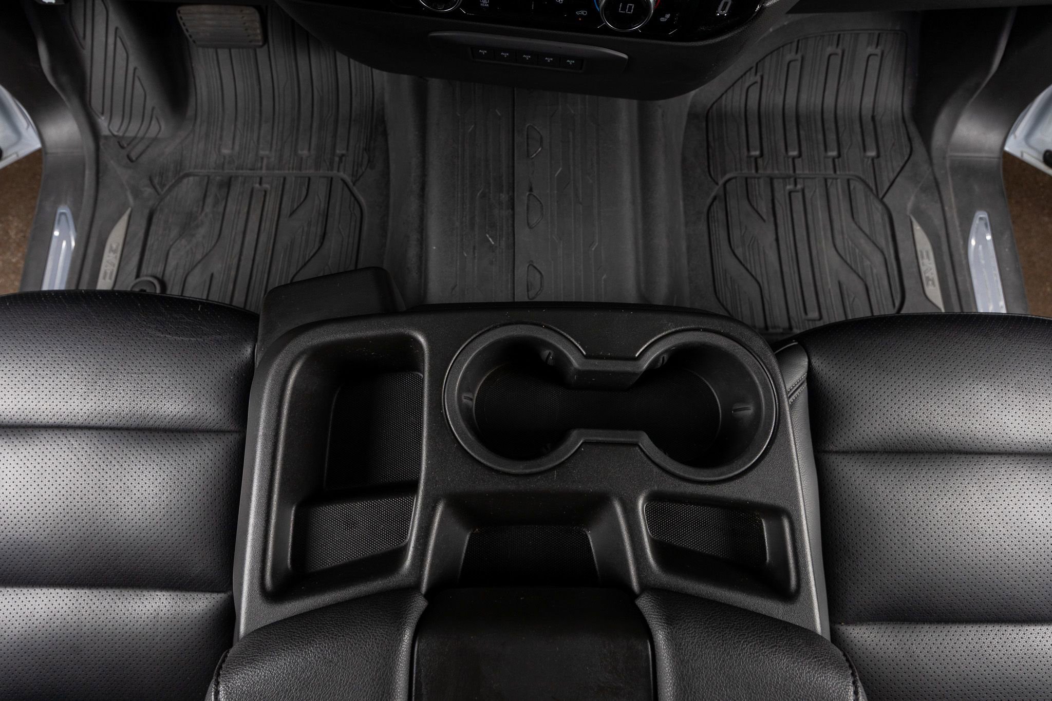 Used 2024 GMC Sierra 3500 SLE w/ SLE Value Package image 27