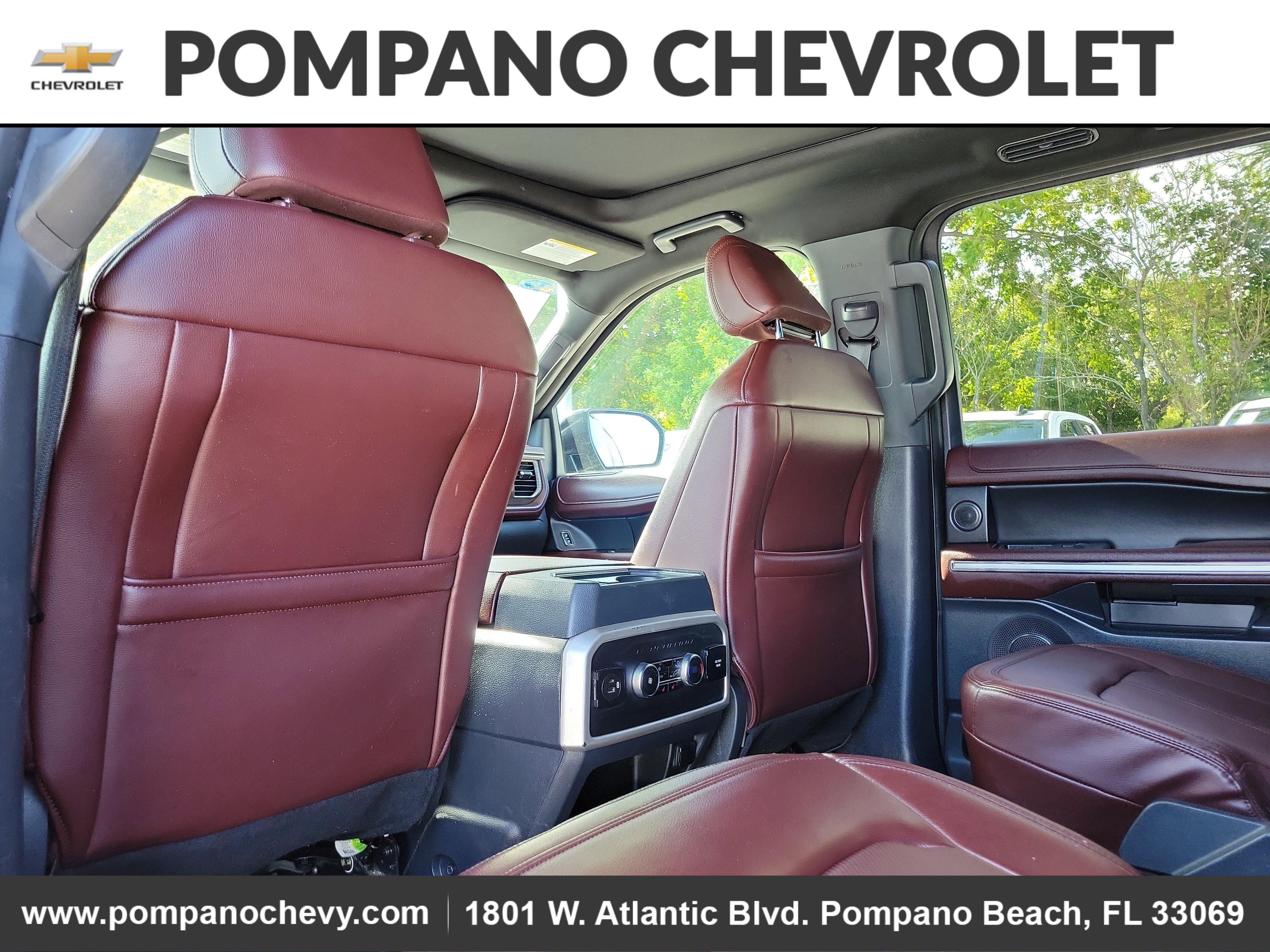 Used 2023 Ford Expedition Limited image 13