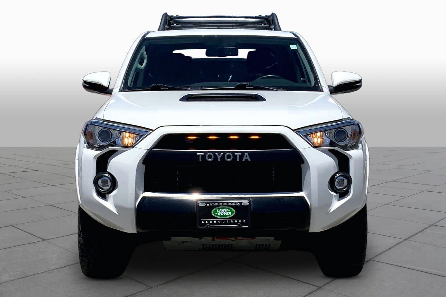 Used 2019 Toyota 4Runner SR5 AWD/4WD image 4