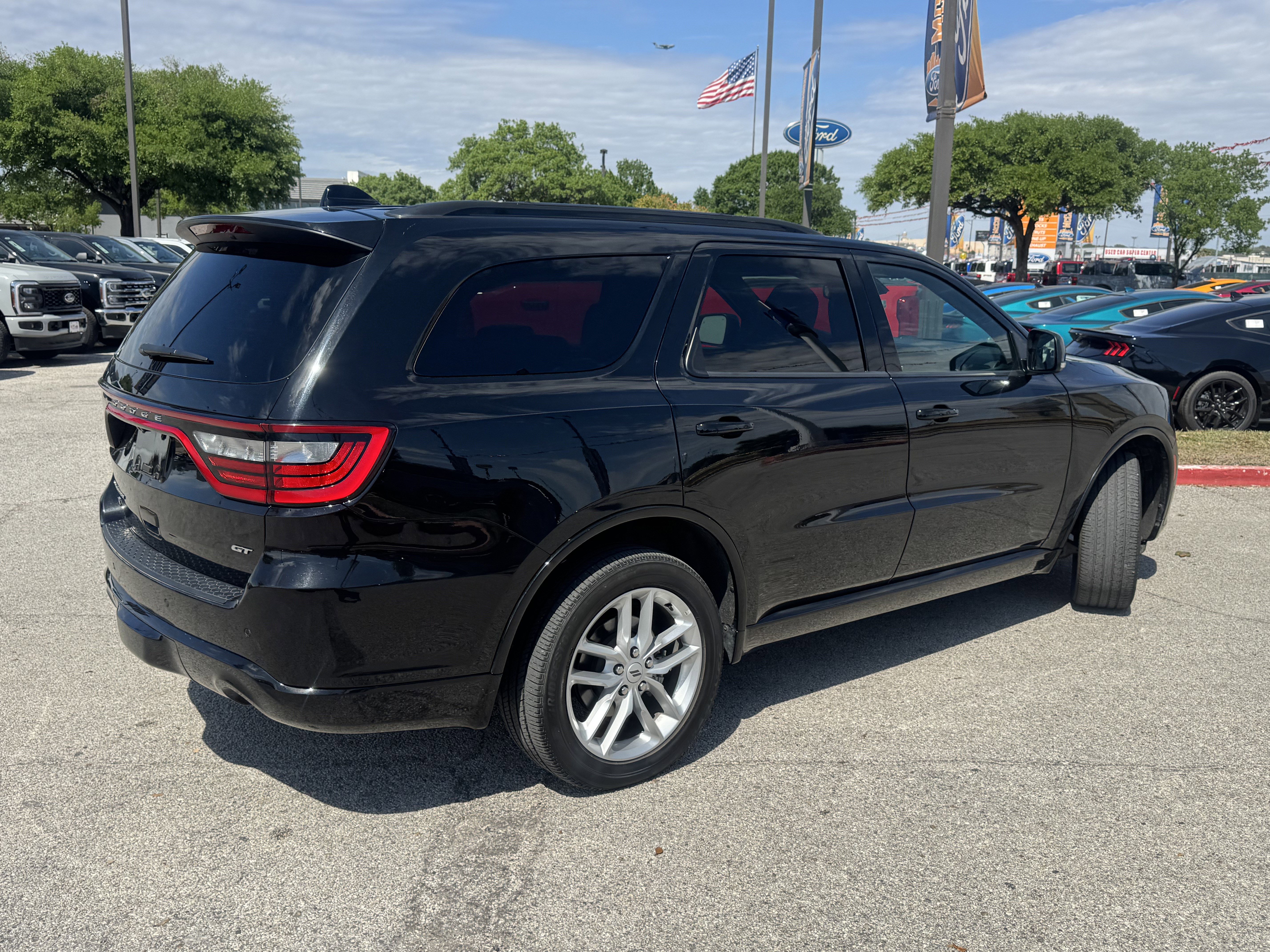 Used 2025 Dodge Durango GT image 5