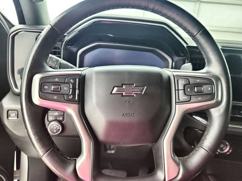 Used 2024 Chevrolet Silverado 1500 RST AWD/4WD image 23