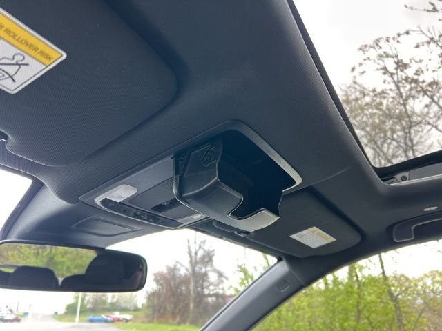 Used 2025 Honda CR-V Sport image 32