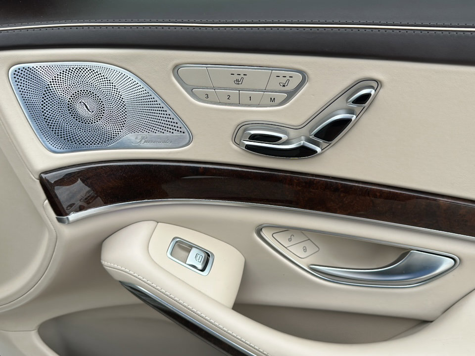 Used 2019 Mercedes-Benz S 560 Sedan image 26