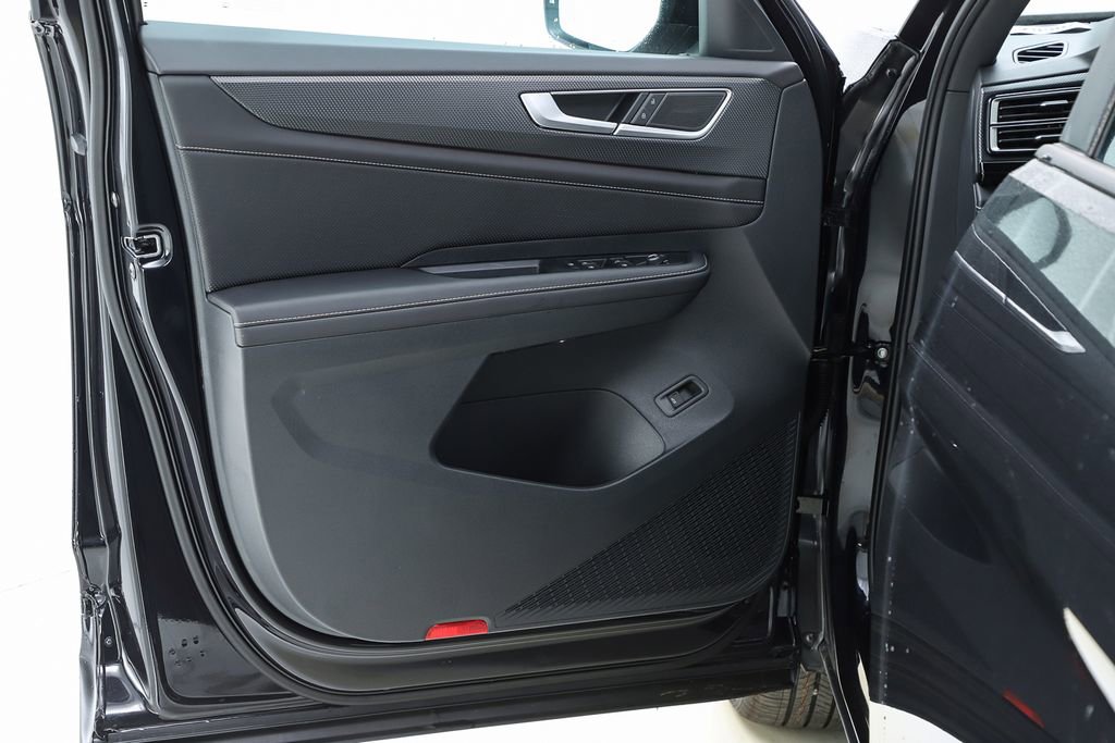 New 2026 Volkswagen Atlas Cross Sport SEL R-Line image 18