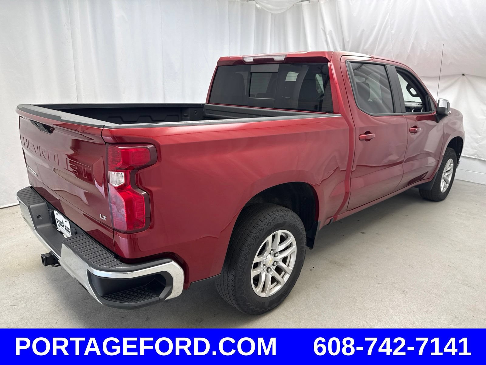 Used 2021 Chevrolet Silverado 1500 LT AWD/4WD image 2