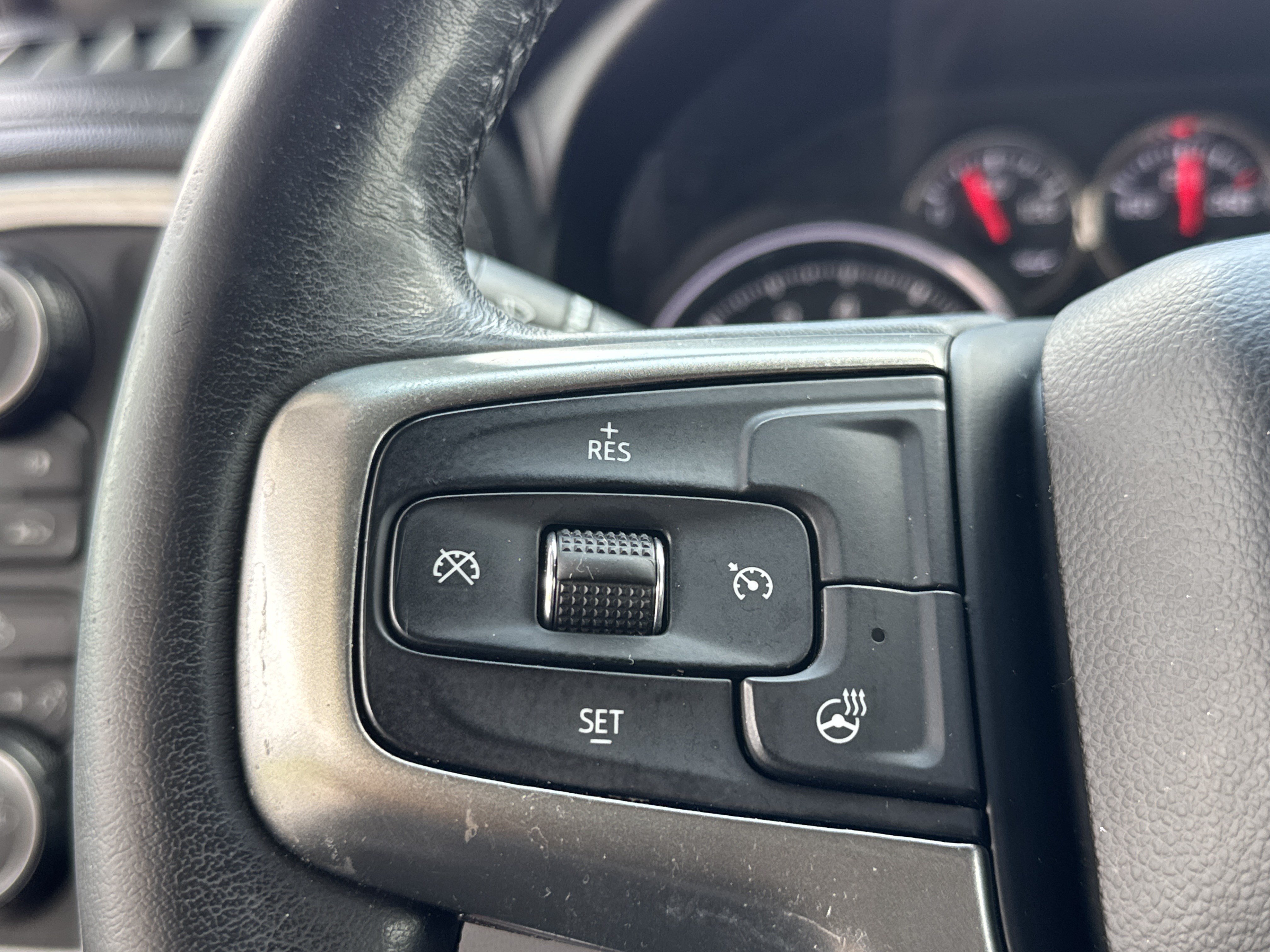 Used 2019 Chevrolet Silverado 1500 LT w/ All-Star Edition AWD/4WD image 20