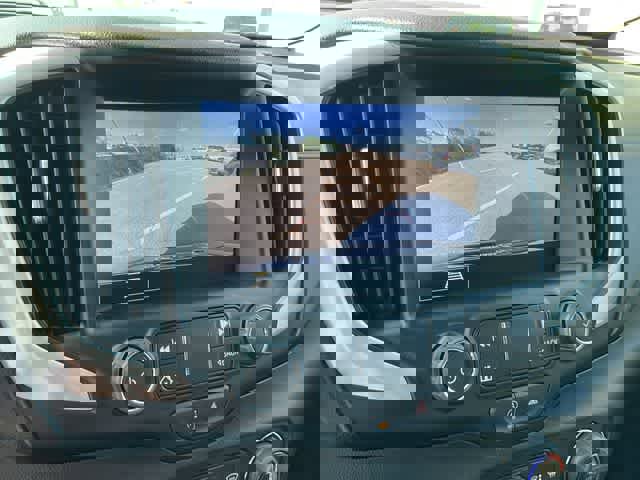 Used 2023 GMC Terrain SLT image 23