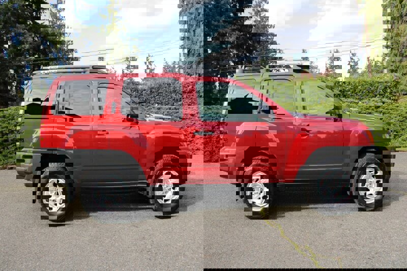 Used 2008 Nissan Xterra X w/ Supplemental Air Bag Pkg image 11