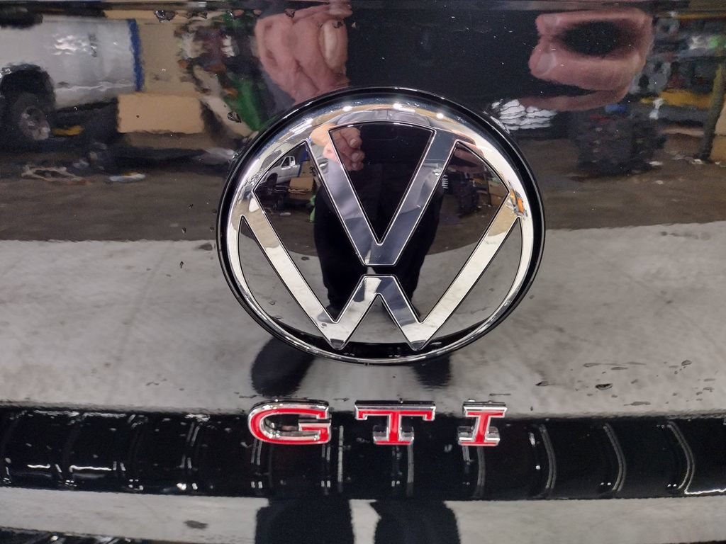 New 2026 Volkswagen GTI SE FWD image 15
