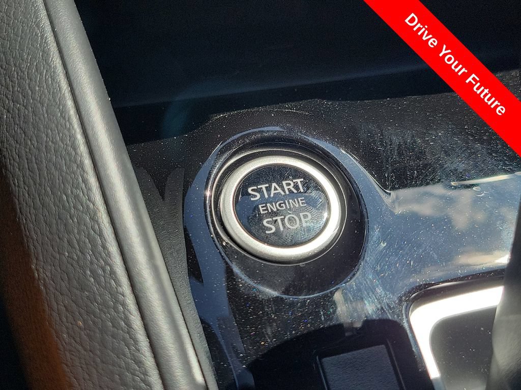 Used 2025 Nissan Versa SV w/ Trunk Package FWD image 10