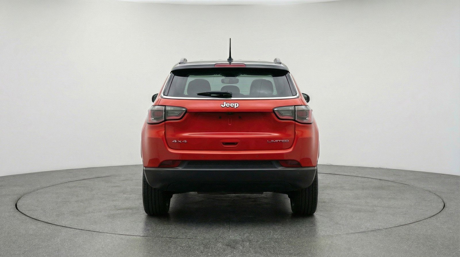 Used 2025 Jeep Compass Limited image 7