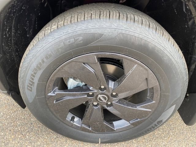 New 2026 Nissan Rogue SV image 29