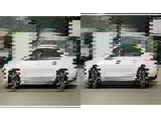New 2026 BMW 750e xDrive w/ Executive Package image 4