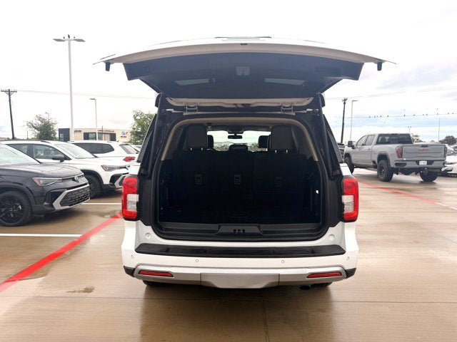 Used 2024 Ford Expedition XLT RWD image 25
