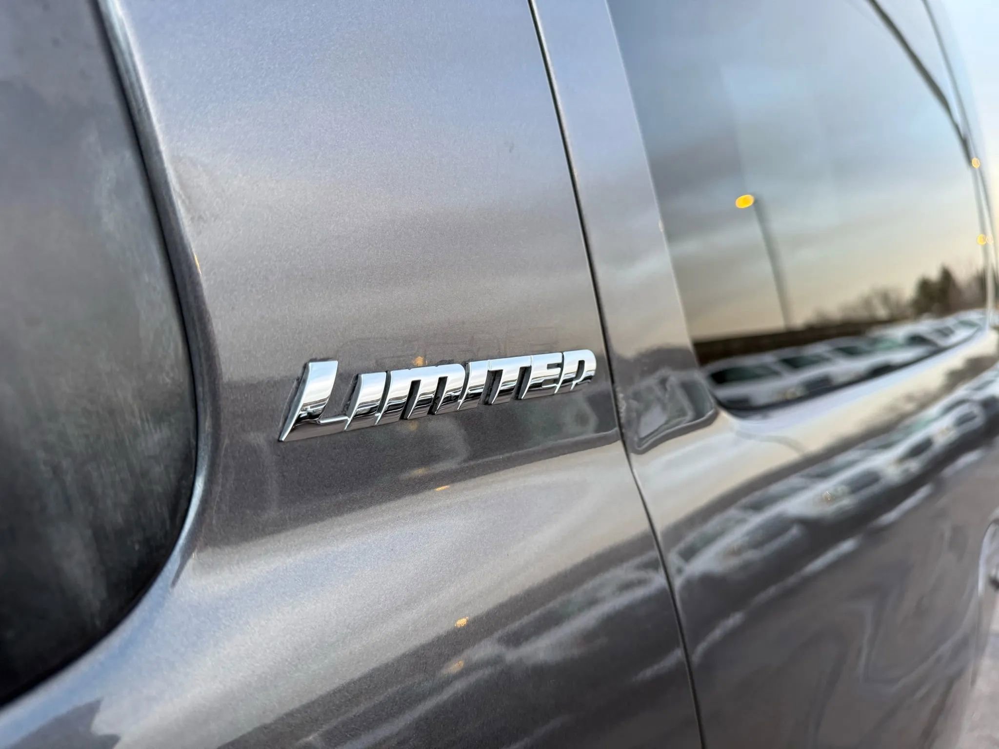 Used 2017 Toyota Sequoia Limited w/ Safety & Convenience Package image 19