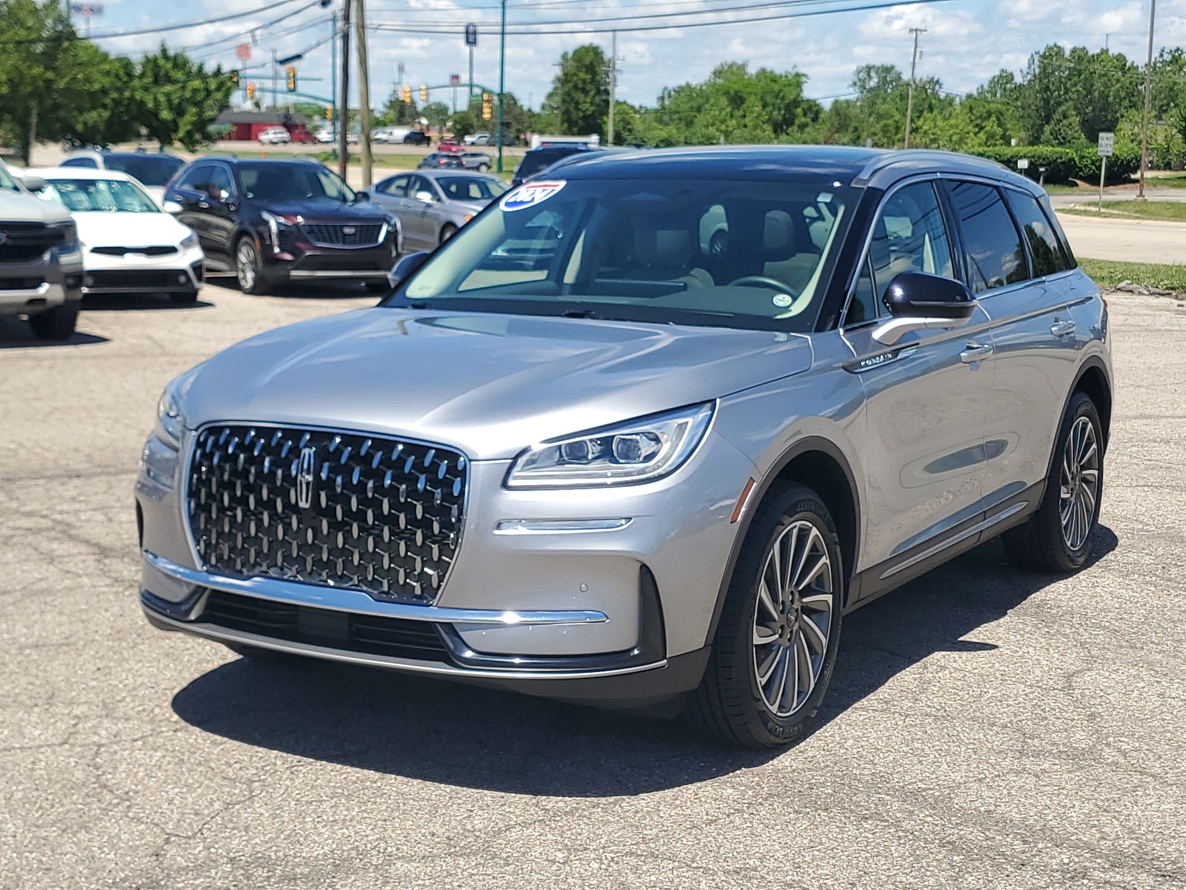 Certified 2024 Lincoln Corsair Reserve w/ Equipment Group 201A AWD/4WD image 3