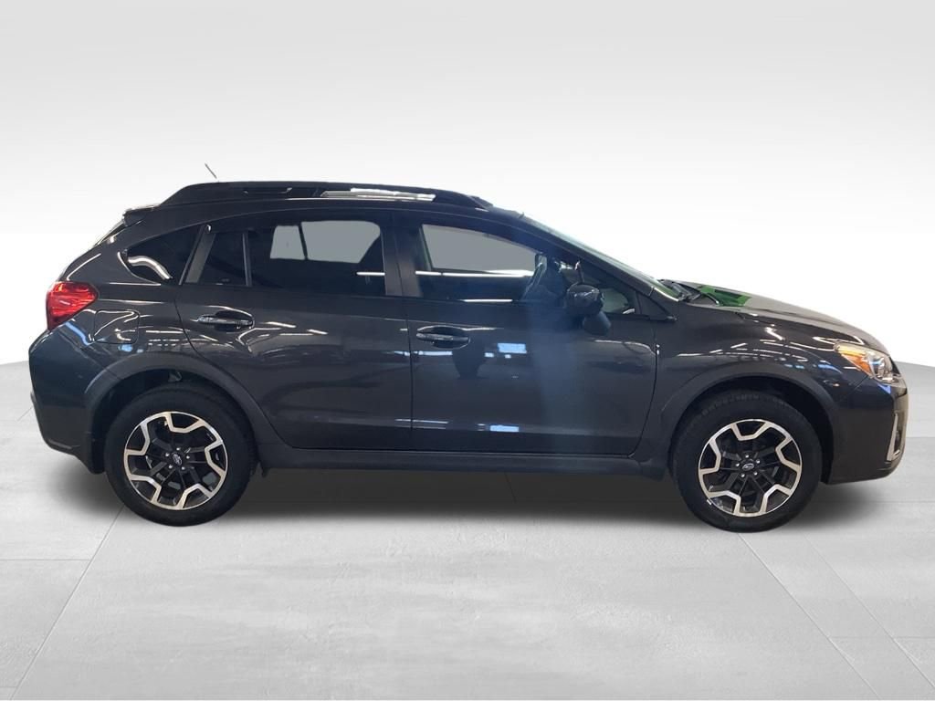 Used 2016 Subaru Crosstrek 2.0i Premium w/ Moonroof Package AWD/4WD image 5