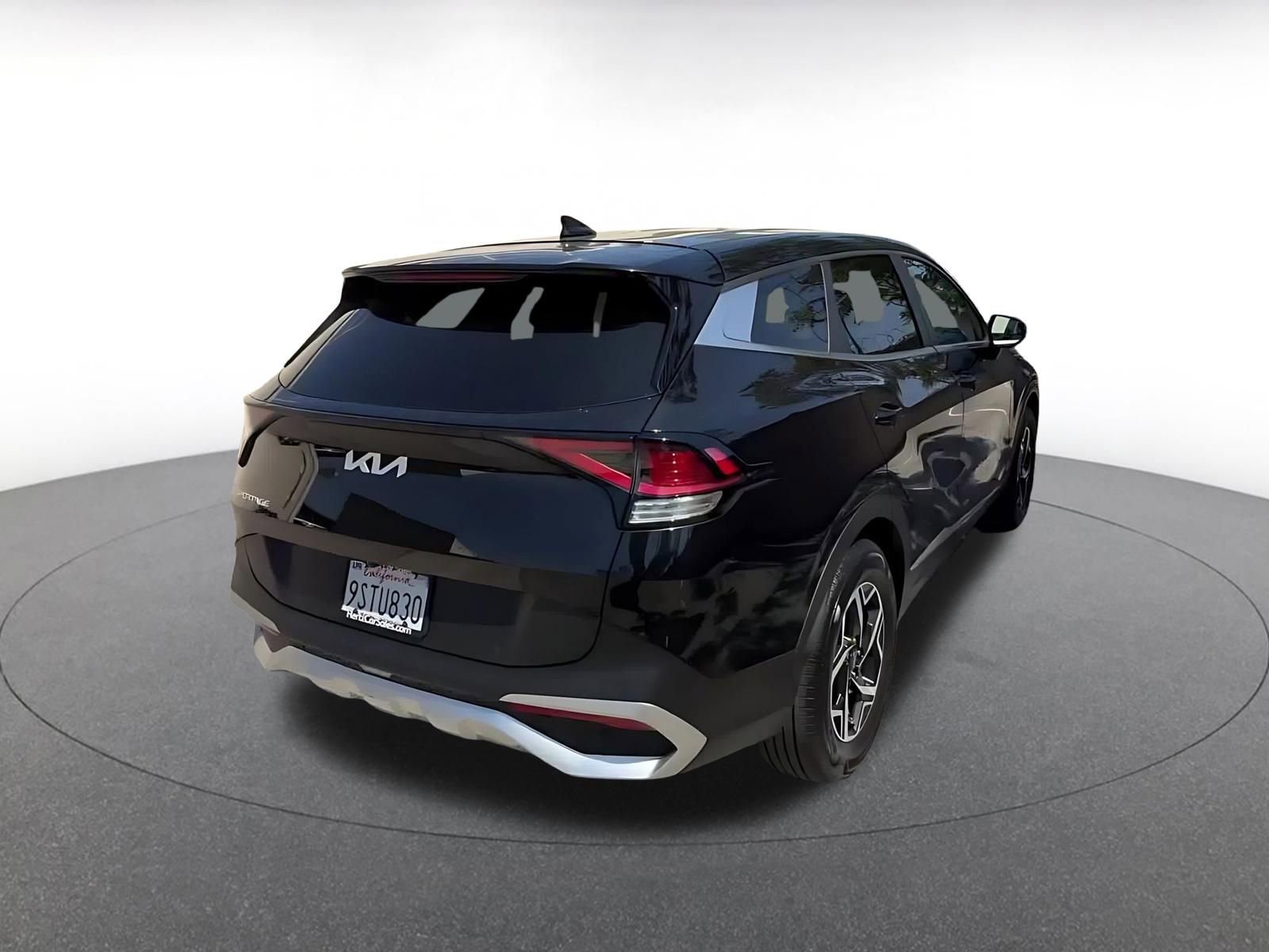Used 2025 Kia Sportage LX image 15