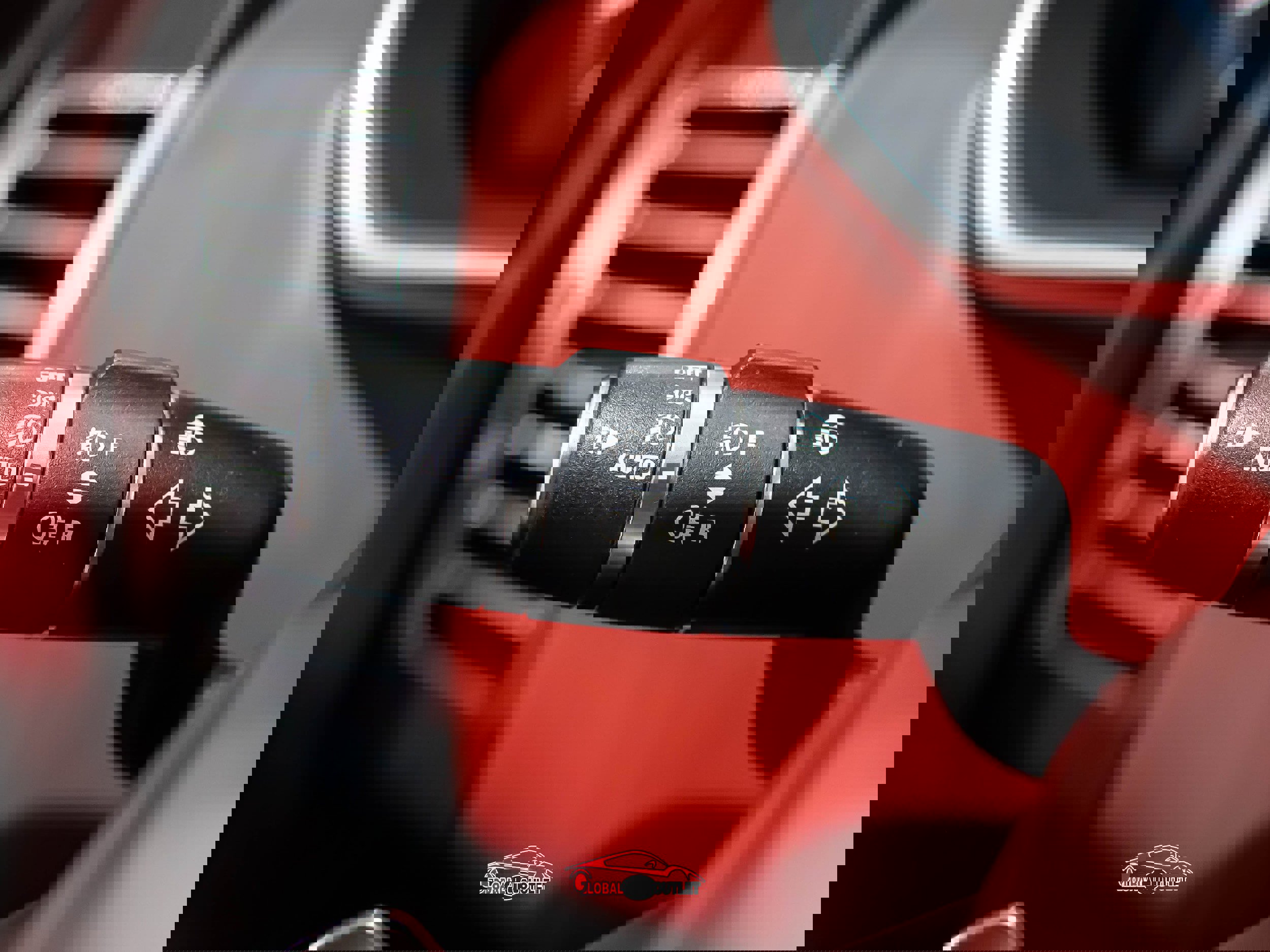 Used 2014 Land Rover Range Rover Autobiography image 35