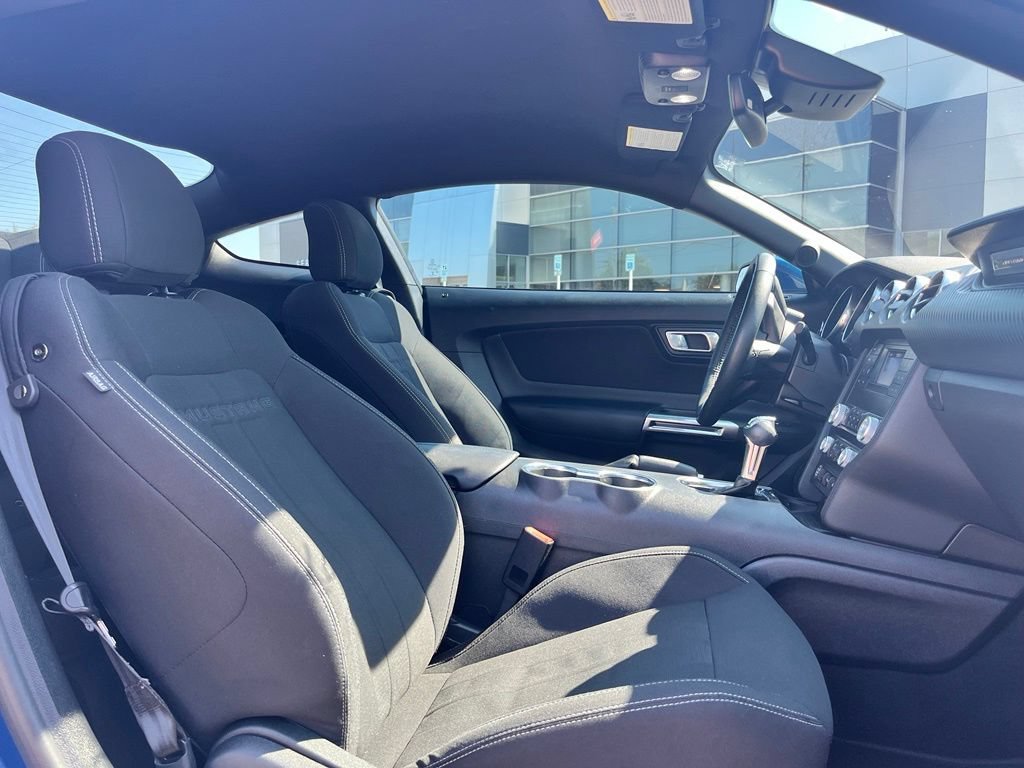 Used 2022 Ford Mustang Coupe RWD image 7