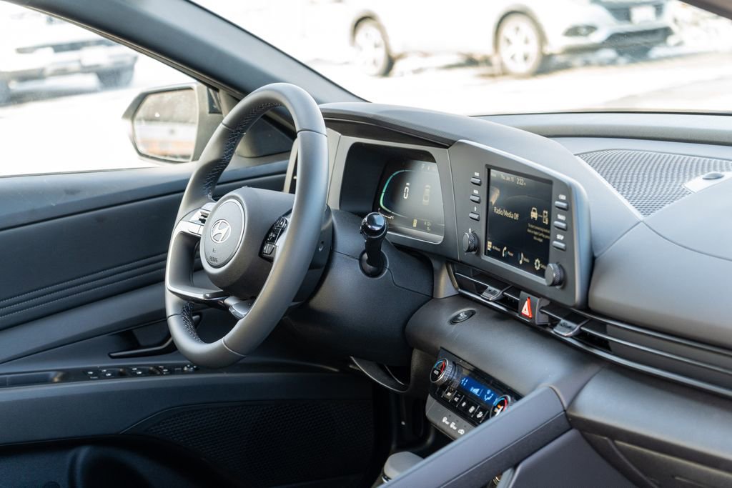 New 2026 Hyundai Elantra Sport image 11