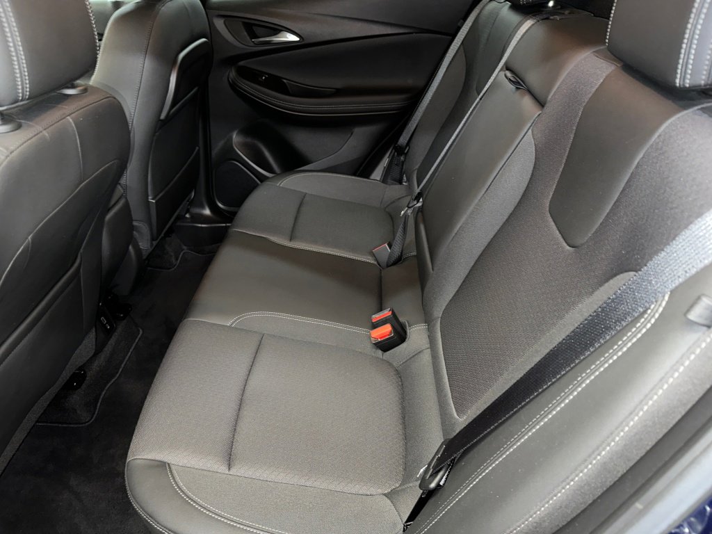 Certified 2023 Buick Encore GX Select image 18