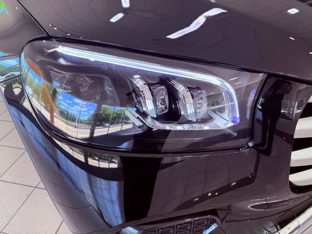 Used 2025 Mercedes-Benz GLS 450 4MATIC image 19