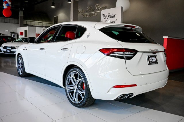 Used 2023 Maserati Levante GT AWD/4WD image 8