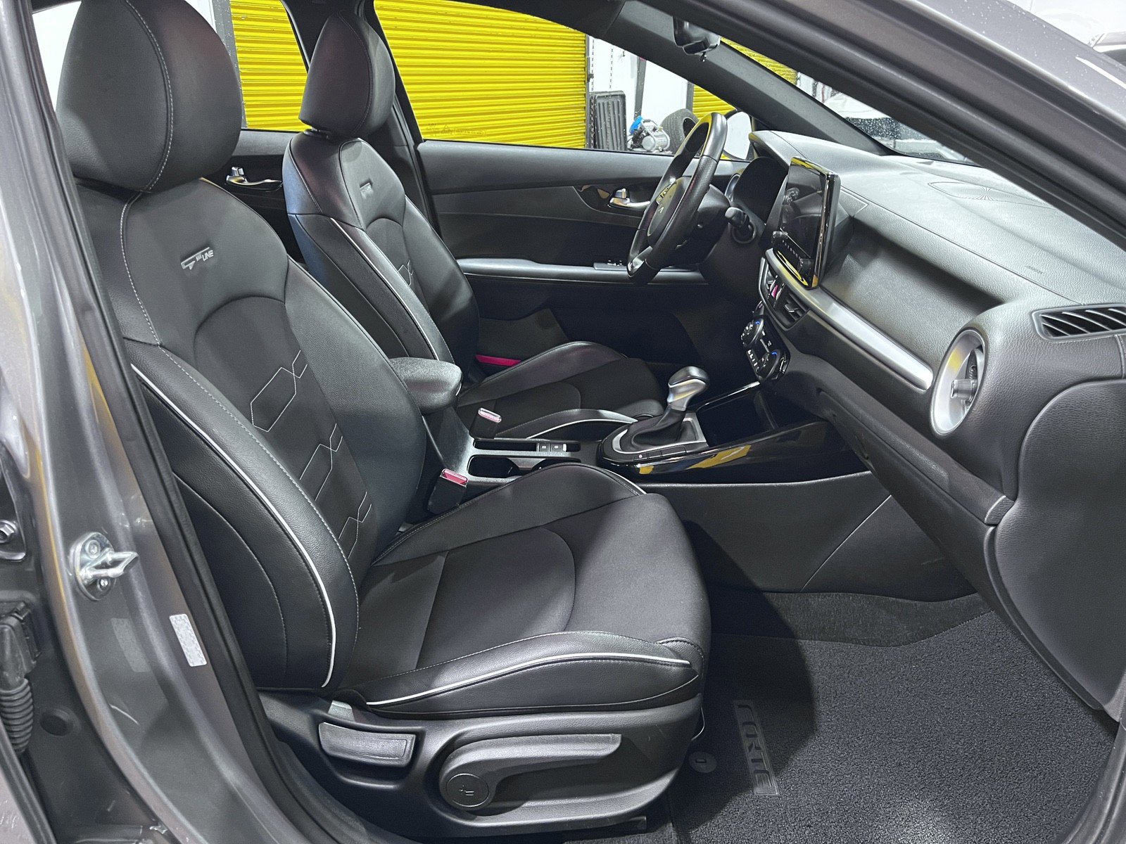 Used 2024 Kia Forte GT-Line image 17