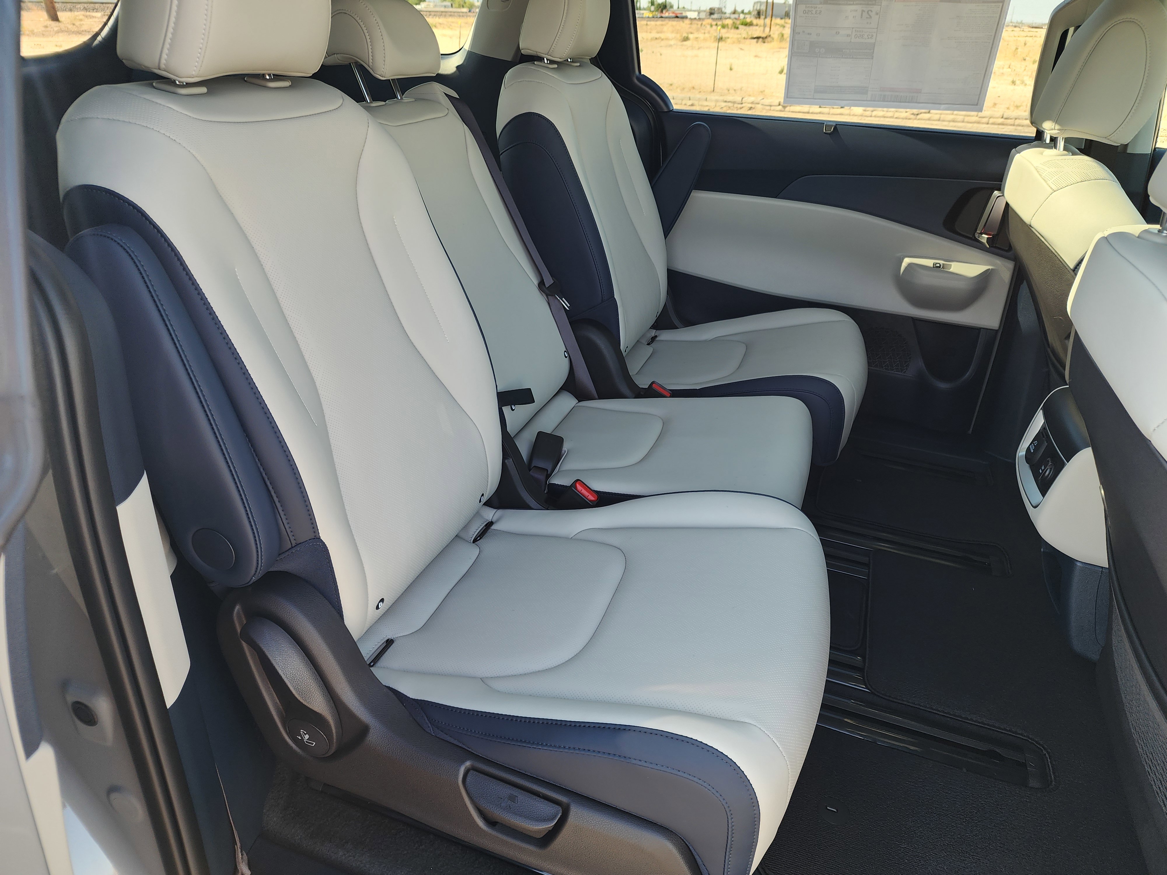 New 2026 Kia Carnival SX image 11