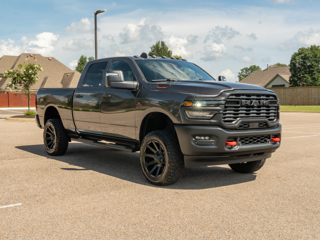 Used 2025 RAM 2500 Tradesman w/ Safety Group AWD/4WD image 3