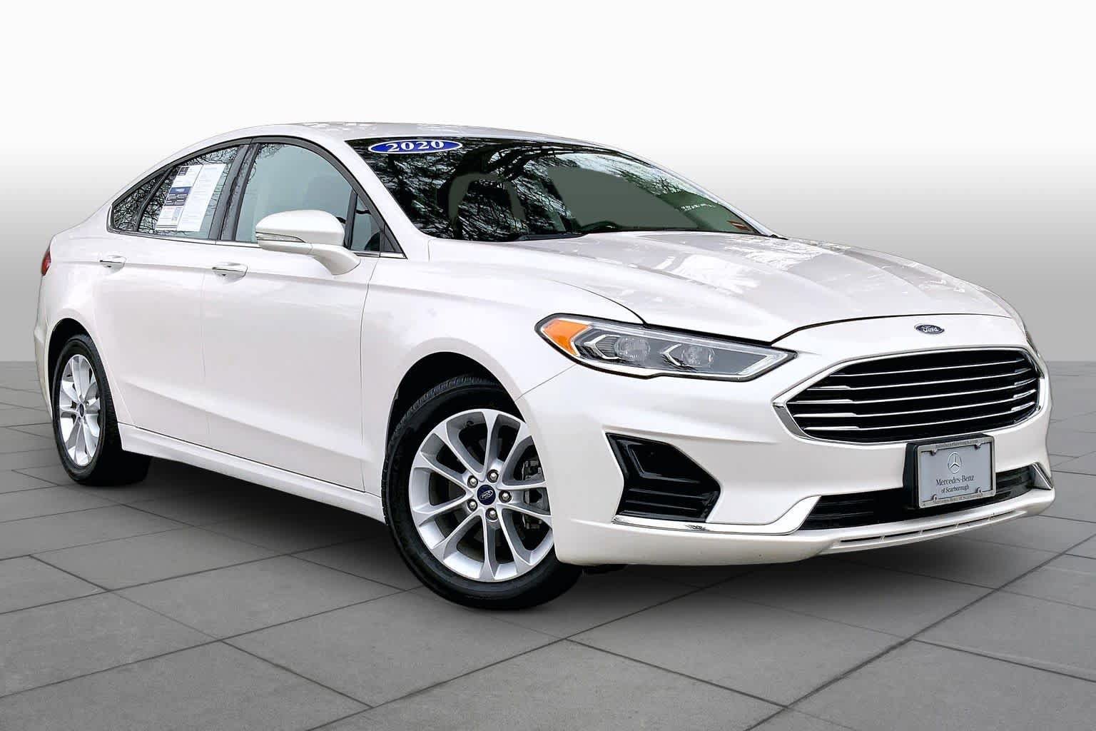 Used 2020 Ford Fusion SEL FWD image 3