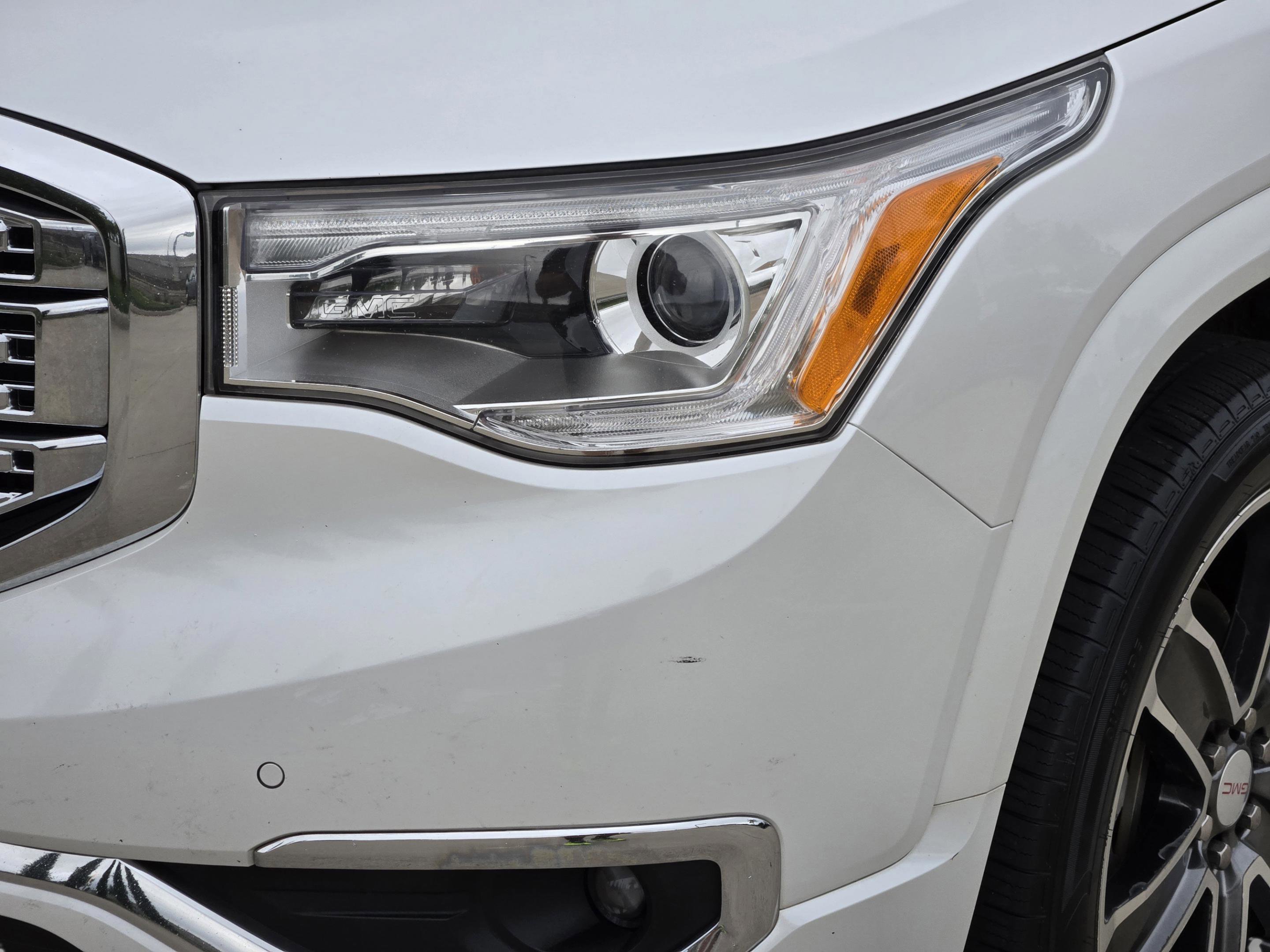 Used 2017 GMC Acadia Denali w/ Technology Package image 32