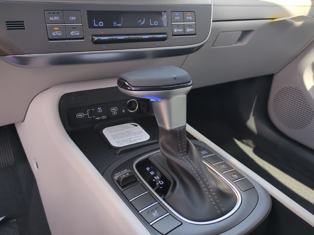 Used 2027 Hyundai Kona SEL Sport FWD image 21